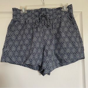 Women’s Linen Shorts